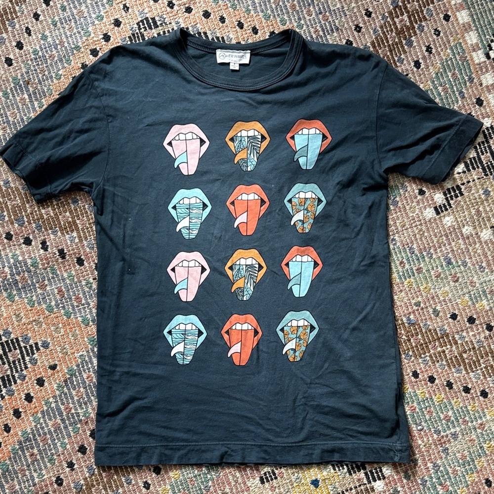 Graphic Short Sleeve Tee - Black